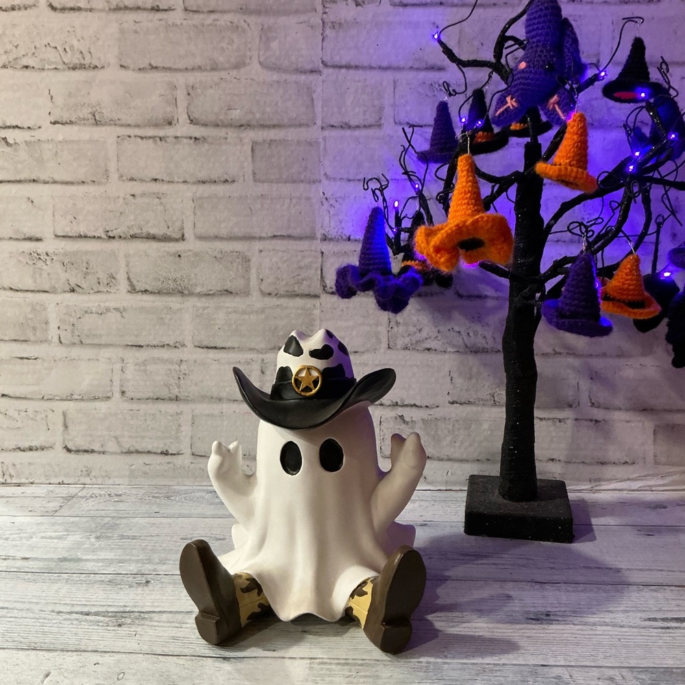 GOBLIN & GHOUL Sitting Cowboy Ghost